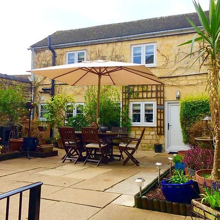 Troy House Bed & Breakfast Painswick Bagian luar foto