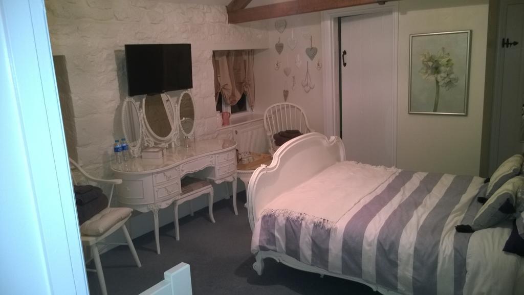 Troy House Bed & Breakfast Painswick Ruang foto