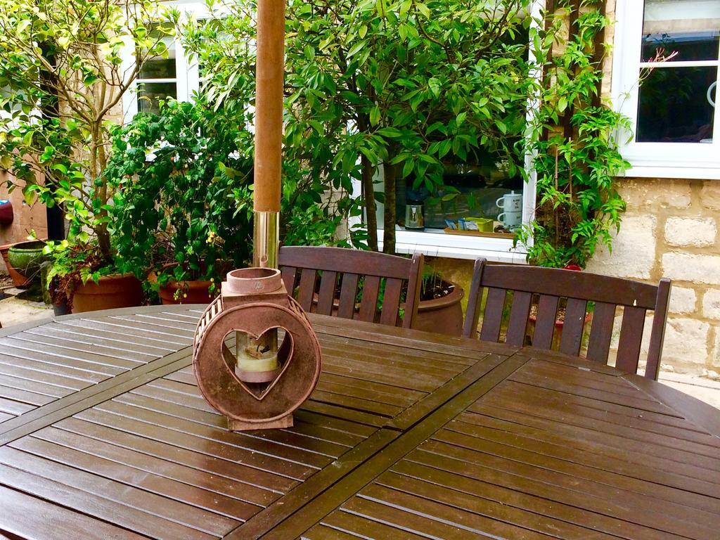 Troy House Bed & Breakfast Painswick Bagian luar foto